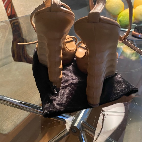 ❤️SKY Platform Tan Sandals - Picture 3 of 7